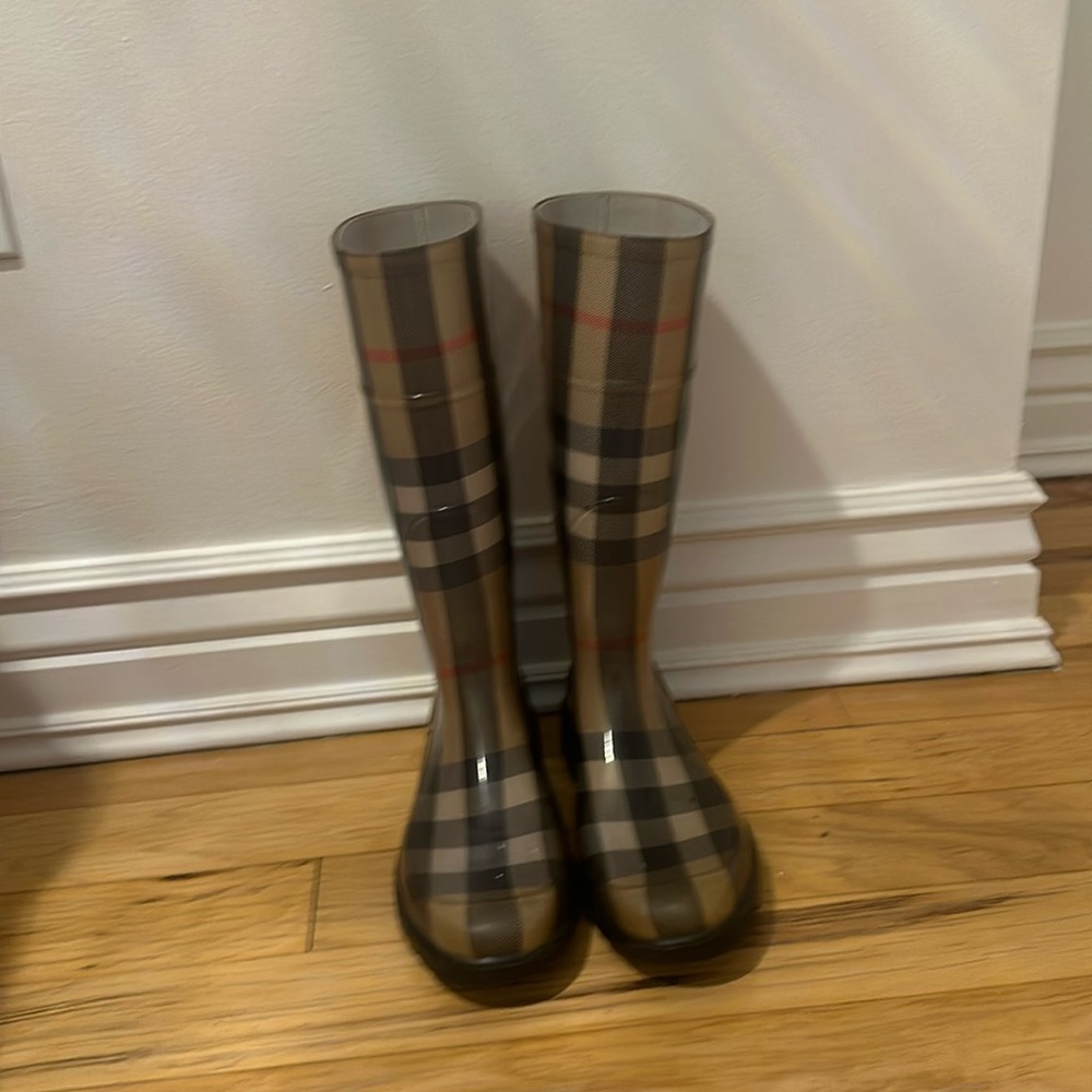 COPY - Boots